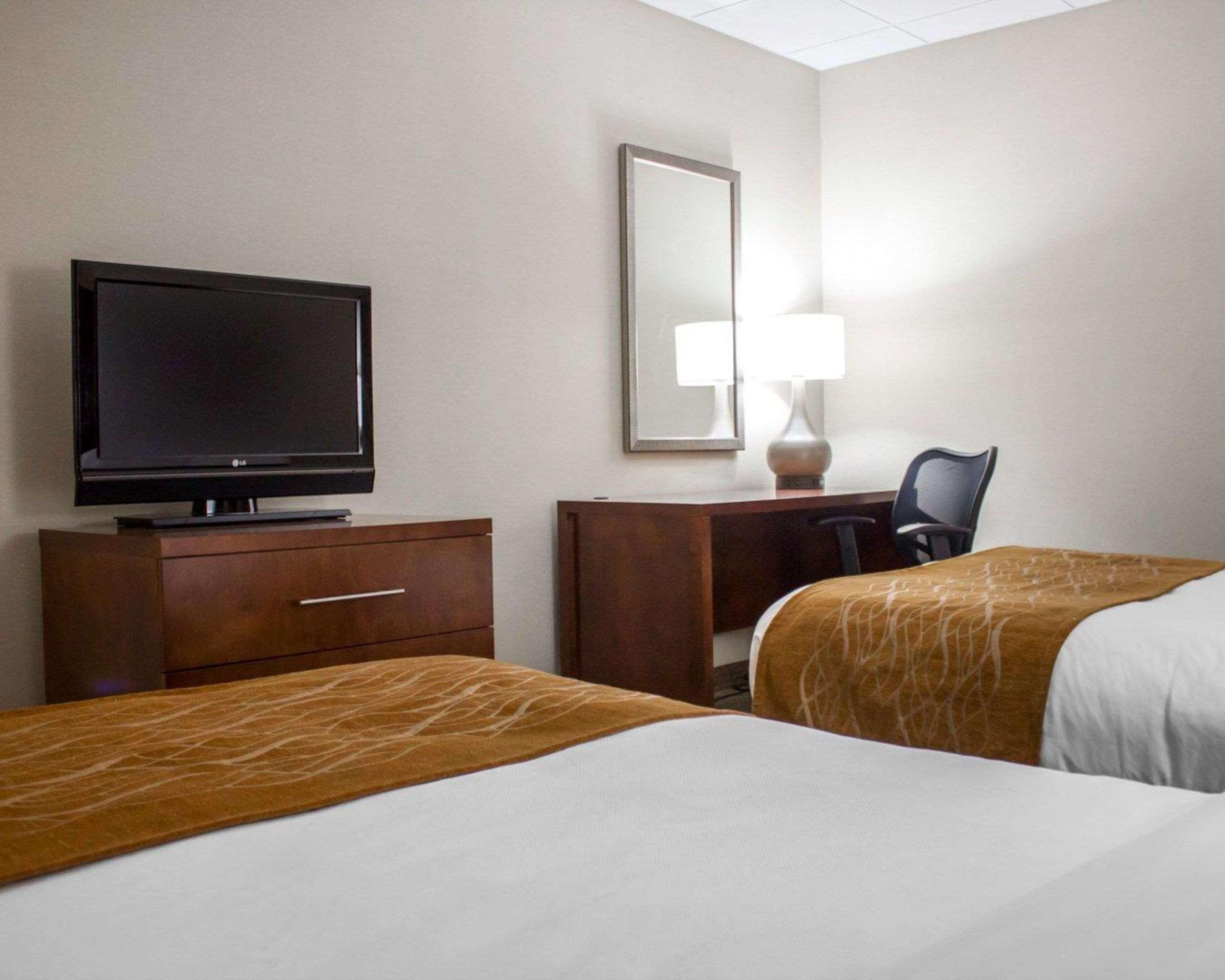 Comfort Inn Syosset-Long Island Extérieur photo