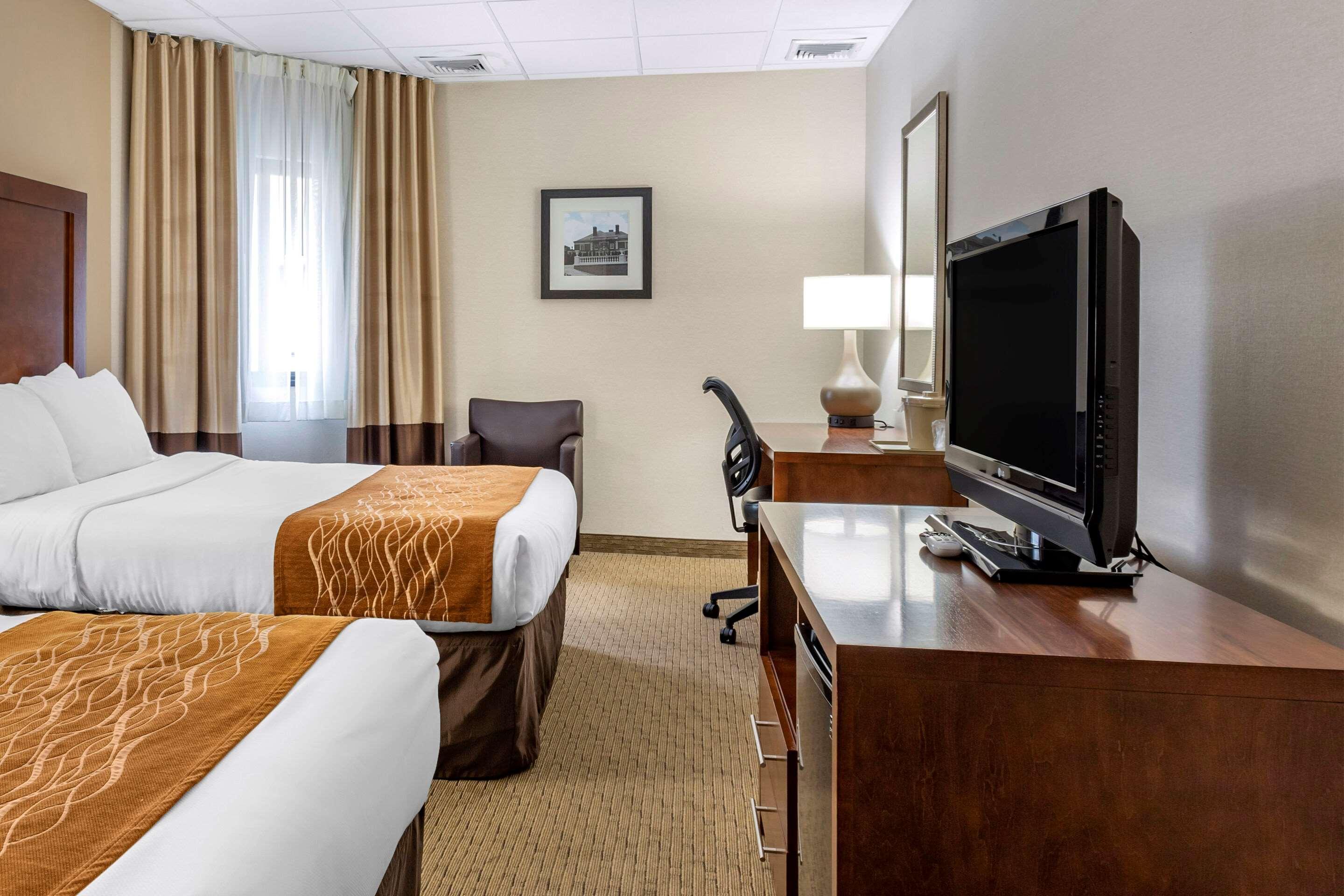 Comfort Inn Syosset-Long Island Extérieur photo