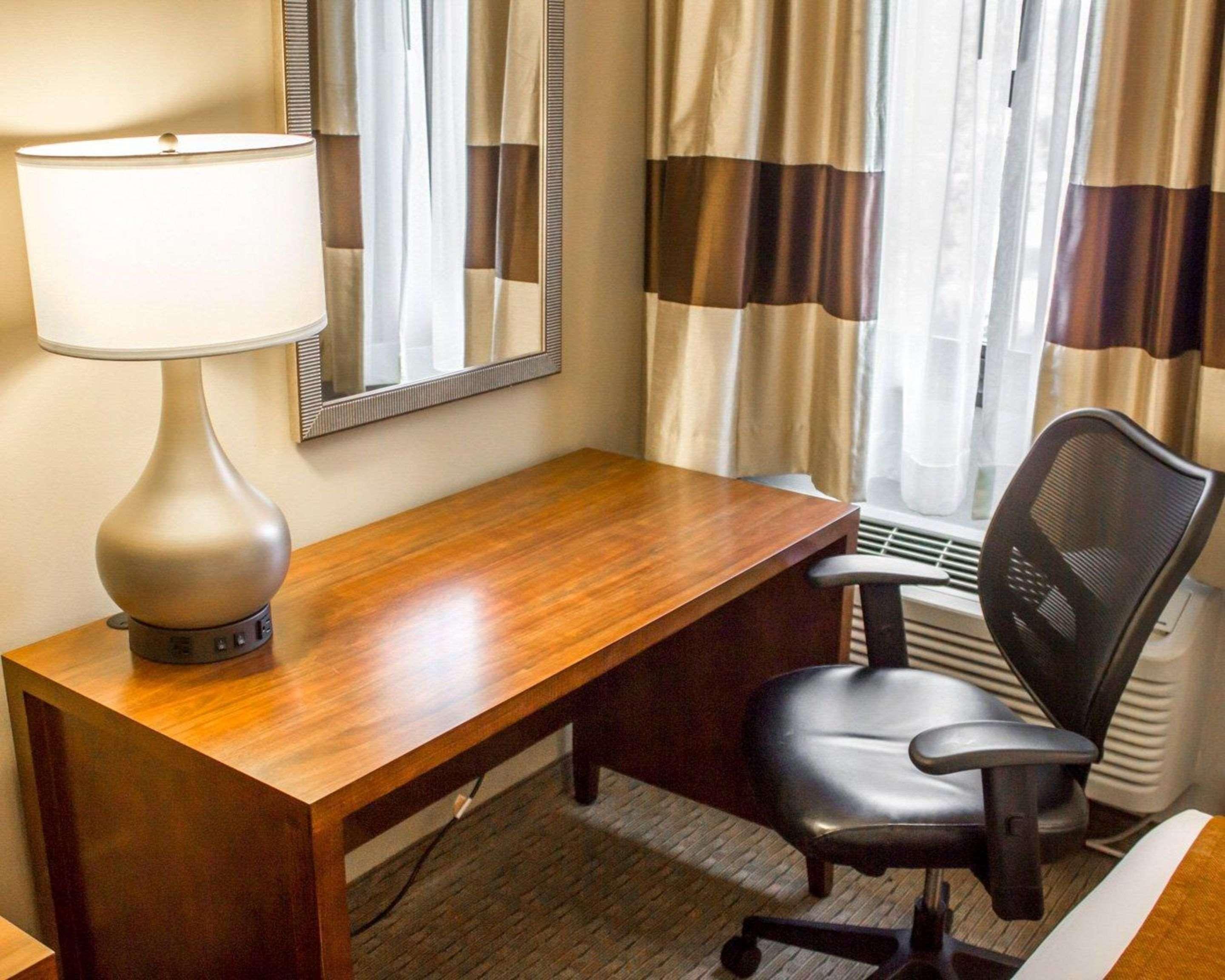 Comfort Inn Syosset-Long Island Extérieur photo