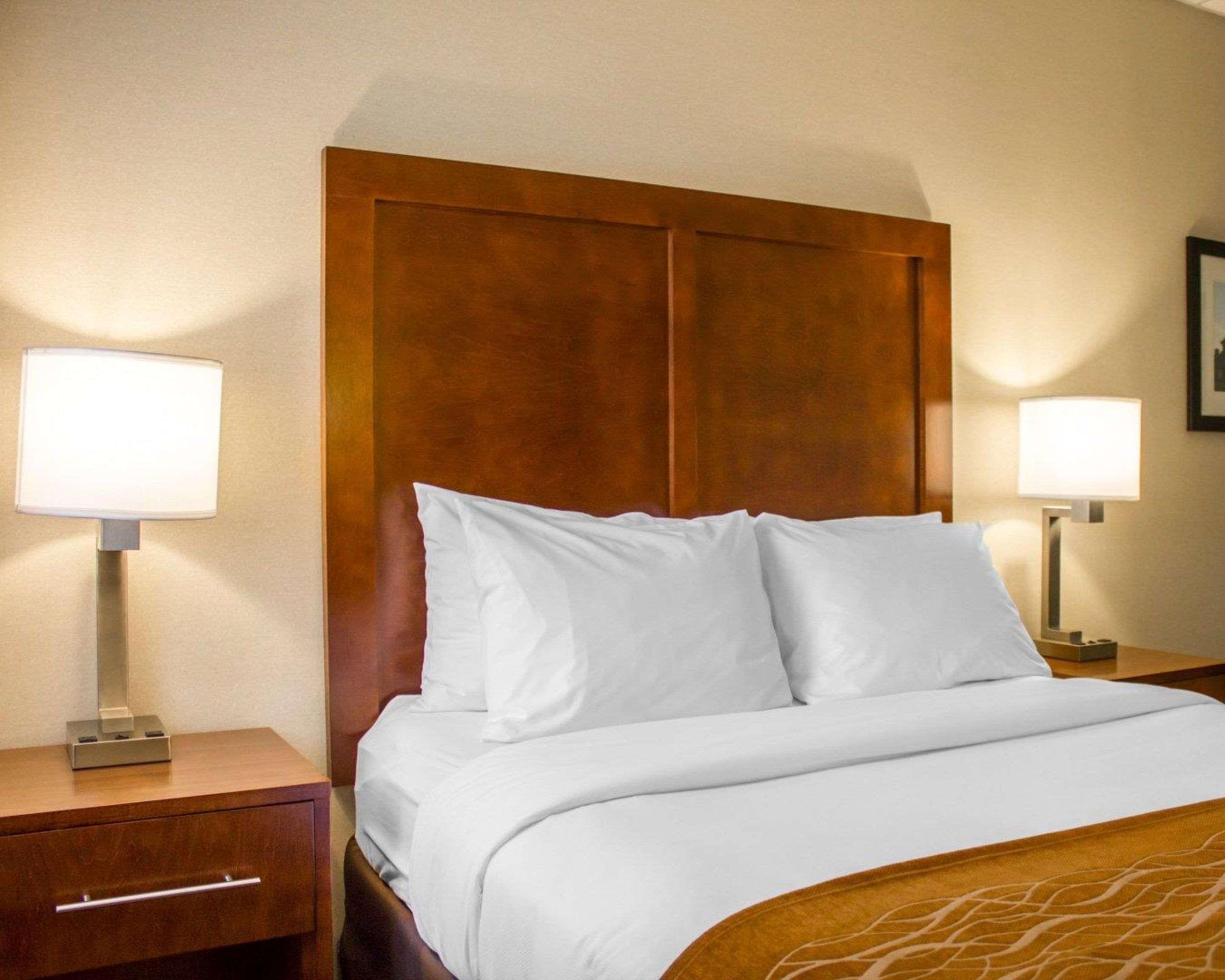 Comfort Inn Syosset-Long Island Extérieur photo