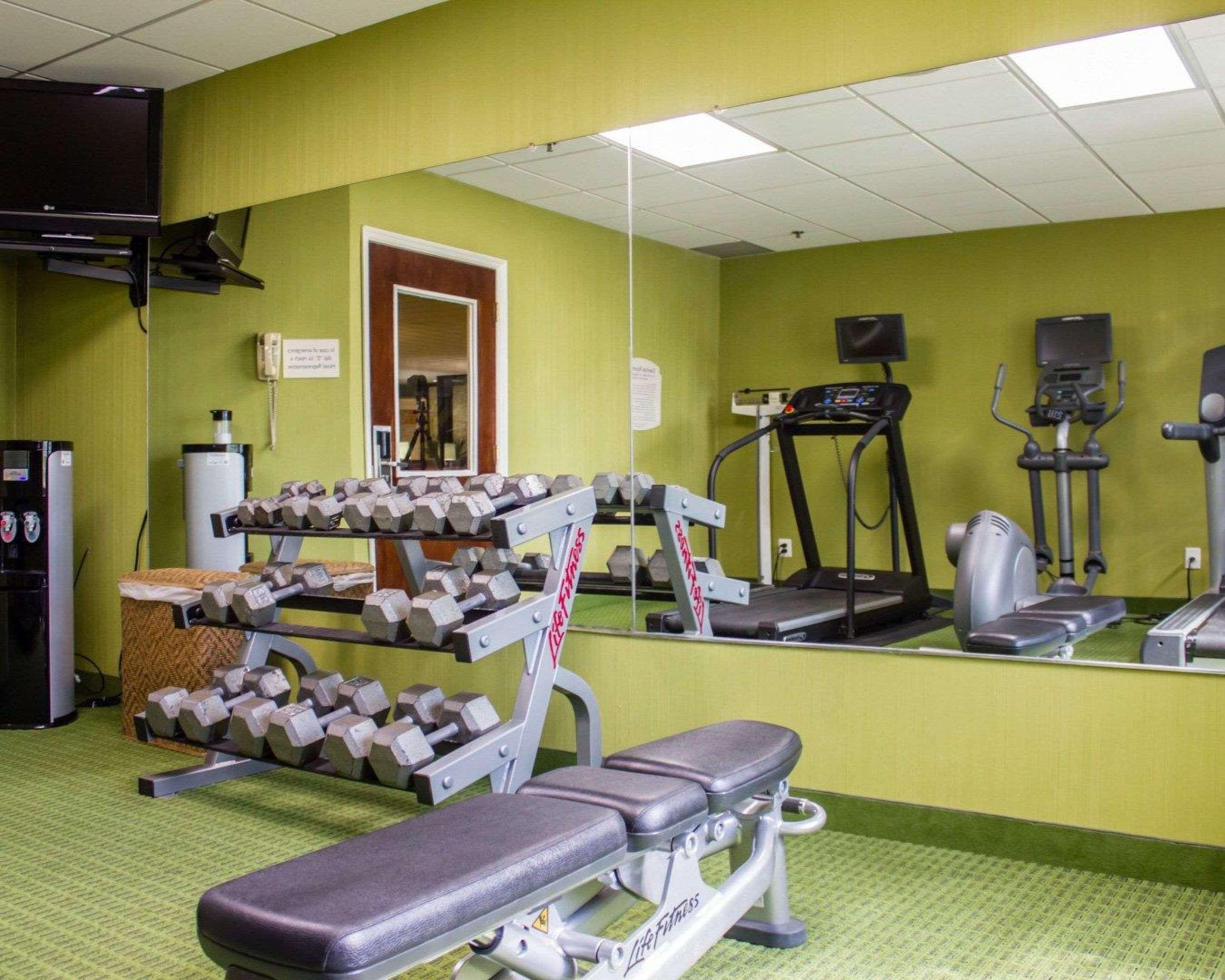 Comfort Inn Syosset-Long Island Extérieur photo